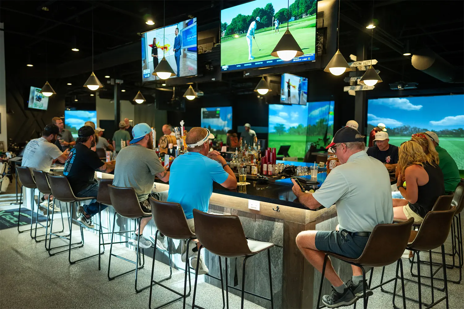 xgolf-rockwall-indoor-golf-bar